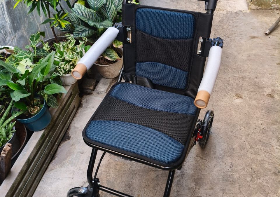 Sewa Kursi Roda Traveling: Solusi Nyaman & Praktis untuk Mobilitas Saat Bepergian